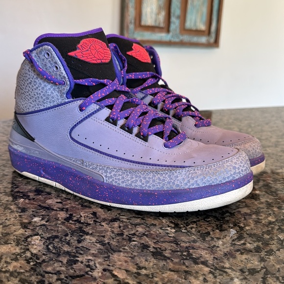 Air Jordan Retro II Purple and Black Sneakers 10.5 - Picture 3 of 14